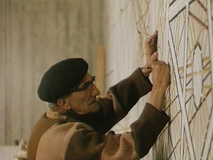  Almada Negreiros em "Almada, Um Nome de Guerra" (film frame), 1969. 