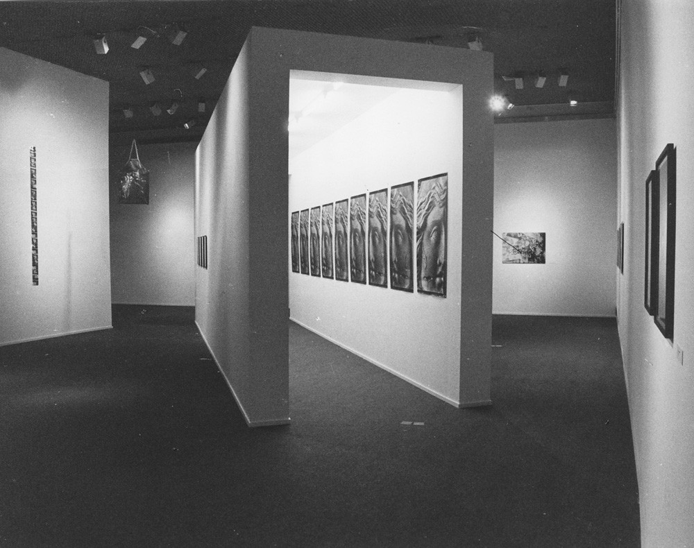 "Itinerários", Galeria Almada Negreiros, 1987. 